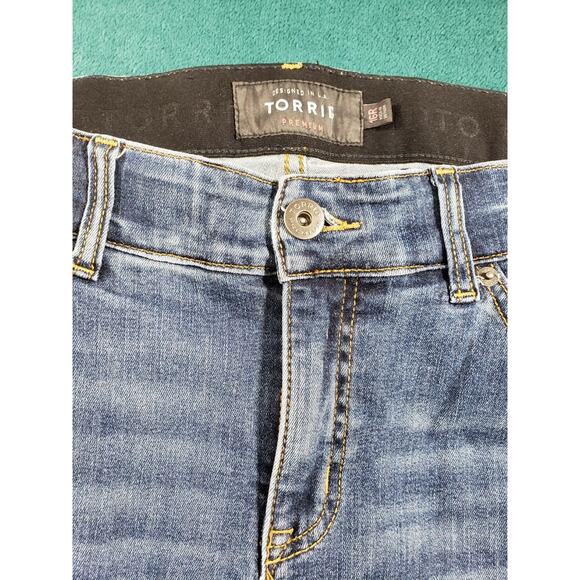 Torrid Jeans Size 16 Womens Blue Elastic Waist Stretch Mid Rise Bombshell Skinny - Picture 6 of 12